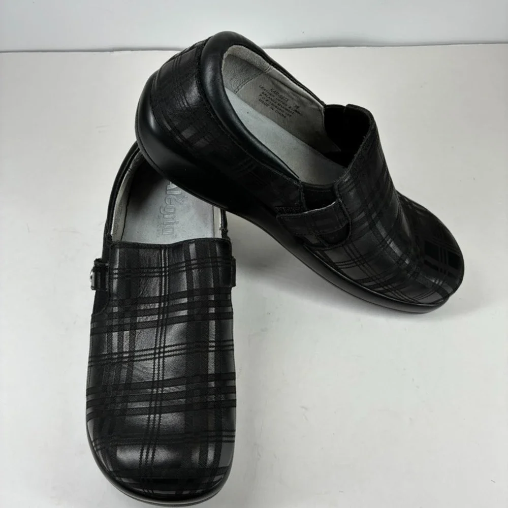 Alegria Black Plaid Slip-On Clogs size 9